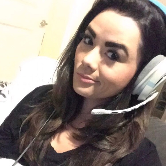 Meet your Posher, Elizabeth - Picture 1 of 1